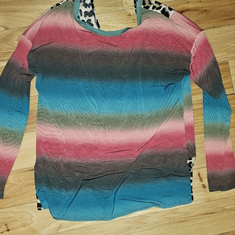 Multicolor Gradient western blouse. - Picture 2 of 3